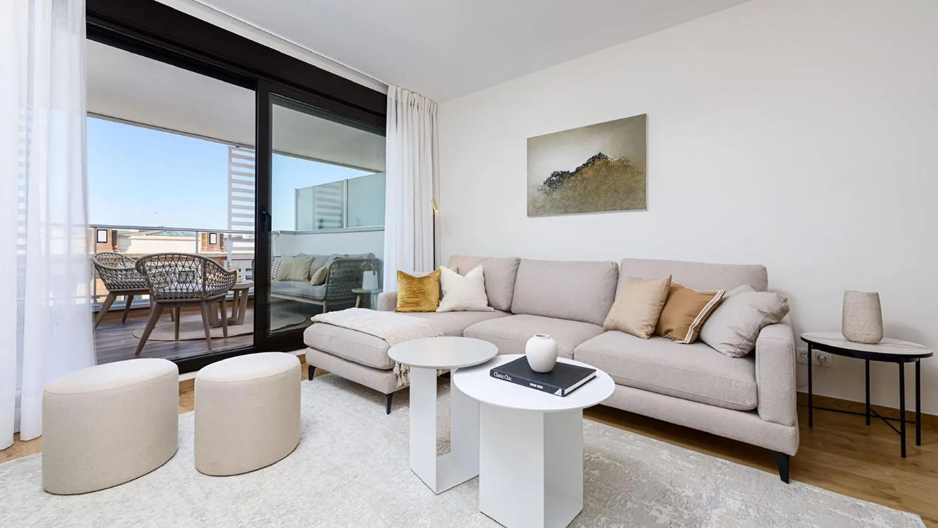 Maritimo Apartment In Malaga By Solaga Holiday Homes İspanya