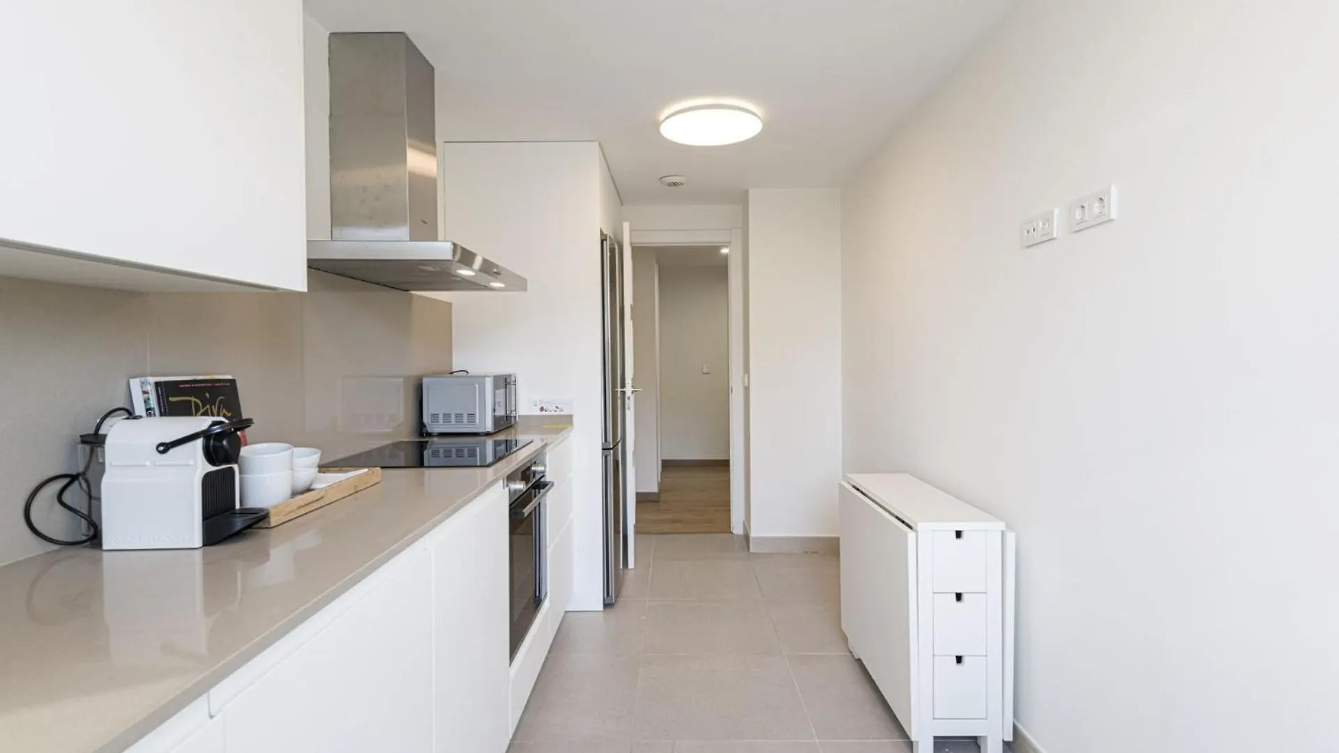 Maritimo Apartment In Malaga By Solaga Holiday Homes İspanya