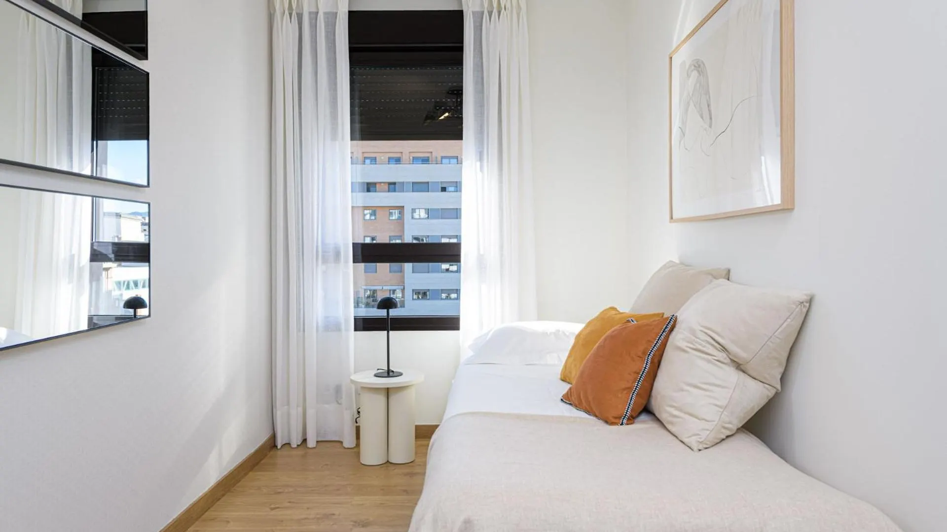 Maritimo Apartment In Malaga By Solaga Holiday Homes